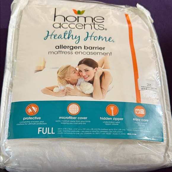 White Allergen Barrier Mattress Encasement - Picture 1 of 6